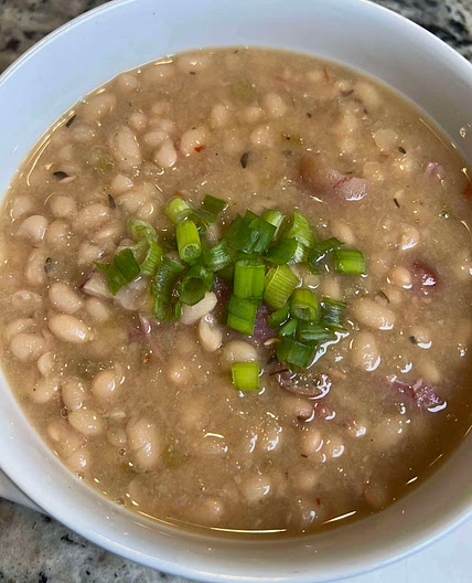 Navy Beans and Hamhocks
