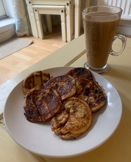 Choc chip oat pancakes 