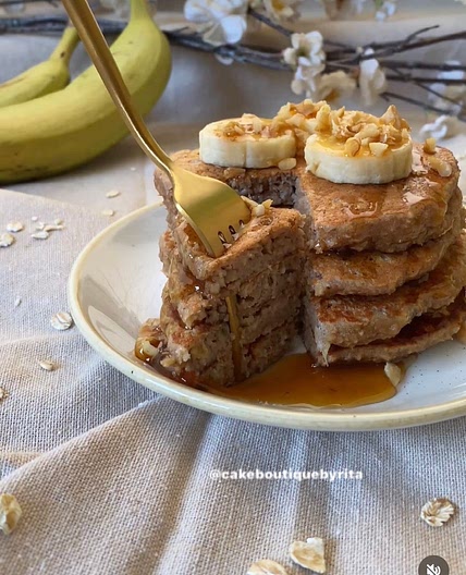 Banana oatmeal pancakes