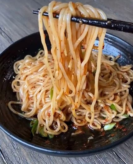10 minute spicy noodles 