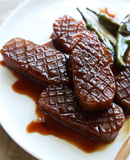 Easy Konjac Steaks in Sweet Soy Sauce