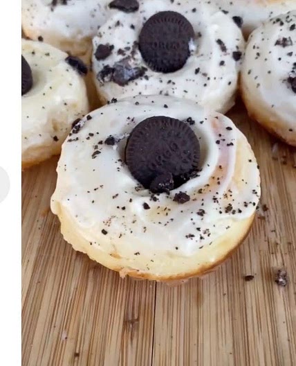 Cookie and cream protein donuts 