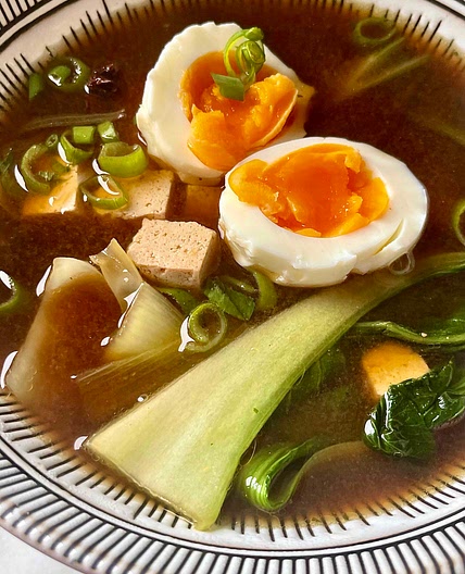 Red miso soup 