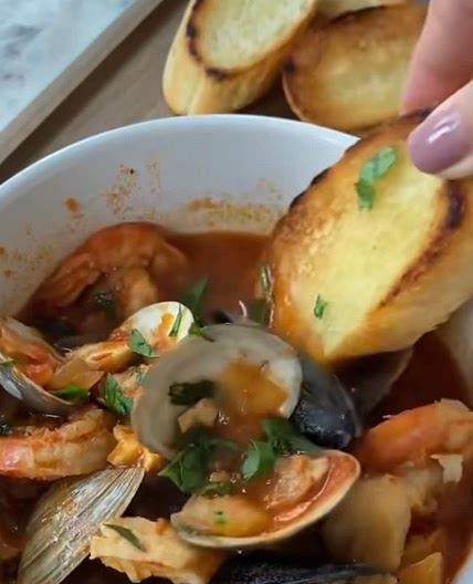 Seafood Cioppino 