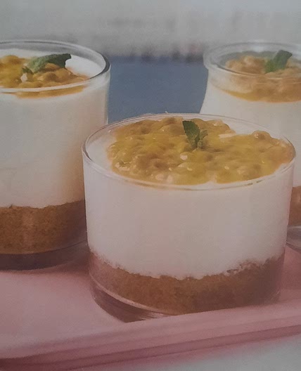 passion fruit cheesecake pots