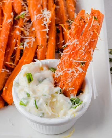 Parmesan Carrot Fries with Parmesan Aioli
