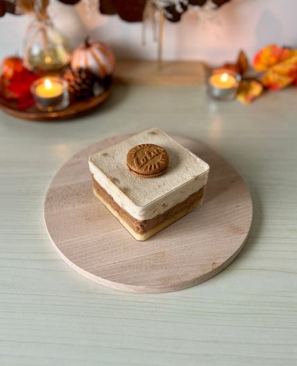 Lotus dessert box