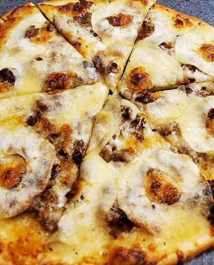 Sausage & Apple Pizza