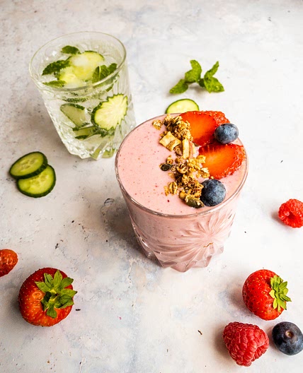 Very Berry Kefir Smoothie