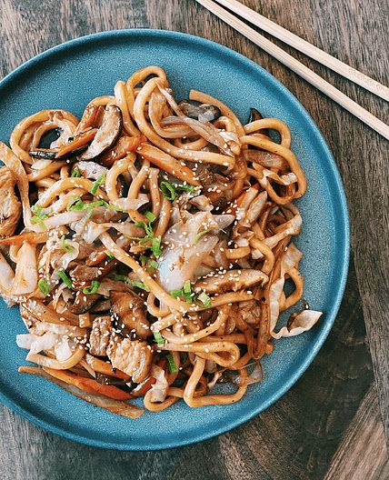Yaki Udon - Fried Udon - Tiffy Cooks