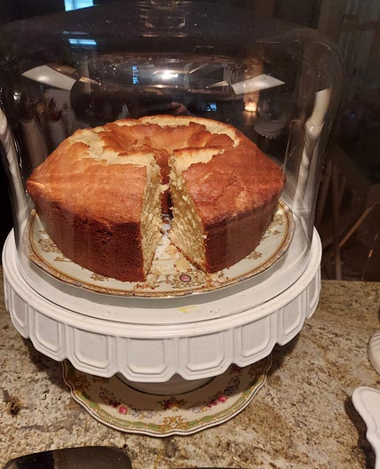 Cold oven pound cake