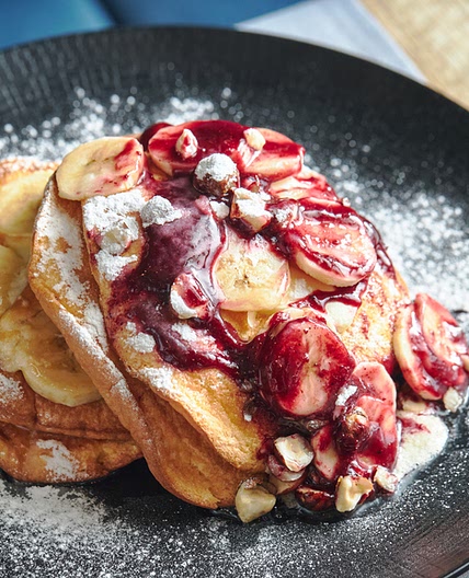 This Maple Berry Baked Yogurt Is Your New Favorite 4-Ingredient Protein-Packed Breakfast