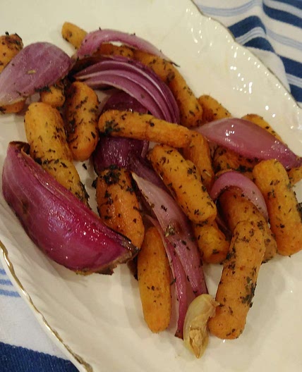 Oven-Roasted Carrots and Onions