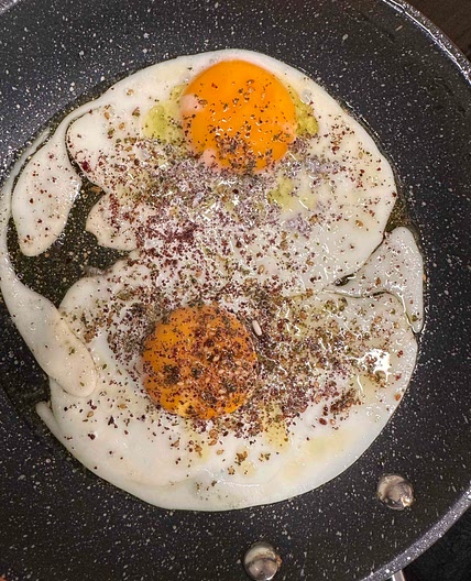 Fried eggs with zaatar and sumac