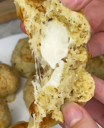 Low Carb Stuffed Everything Bagel Bites