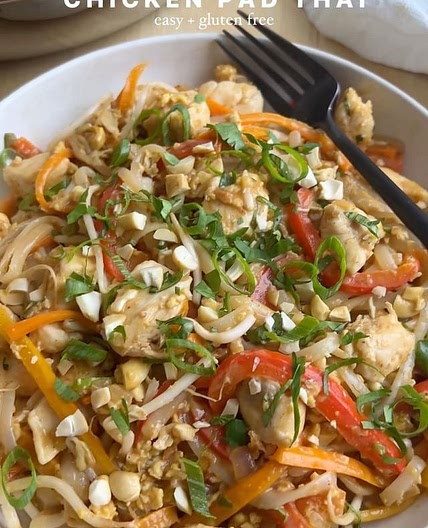 chicken pad thai