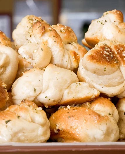 Garlic knots