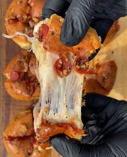 Stuffed Pizza Sliders 