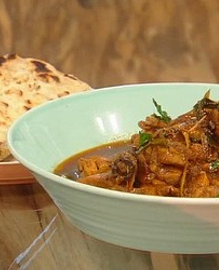 Red chicken curry with roti – Saturday Kitchen Recipes