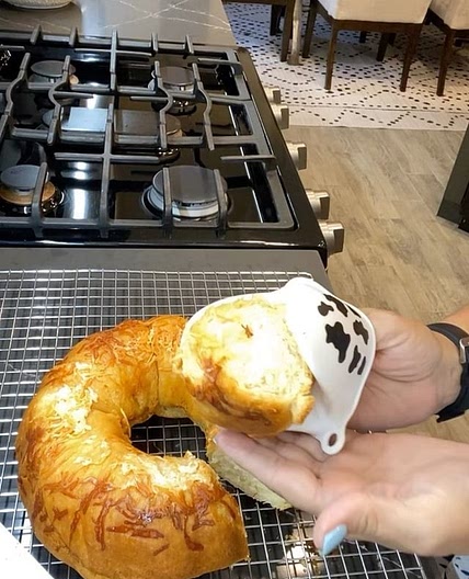 Three cans of Pillsbury croissants