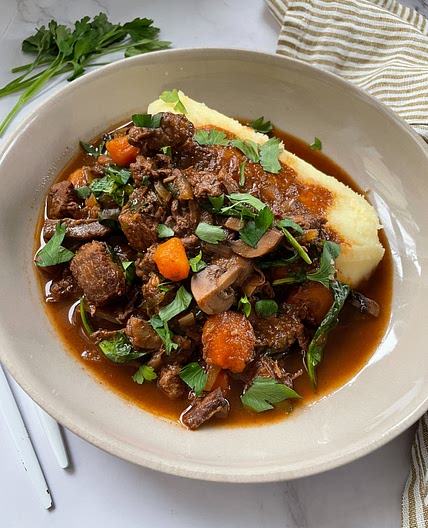 SLOW COOKER BALSAMIC BEEF STEW