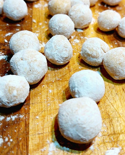 Chickpeas flour gnocchi