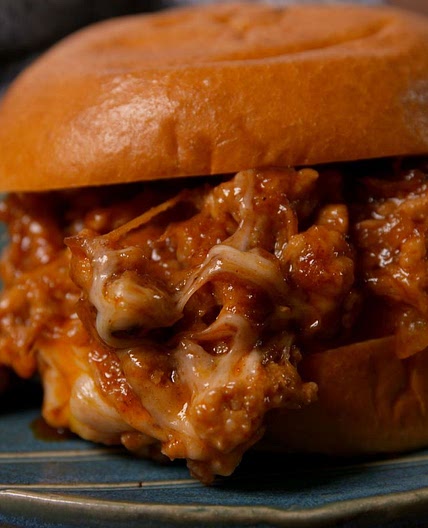 Cheesy Chicken Sloppy Joes