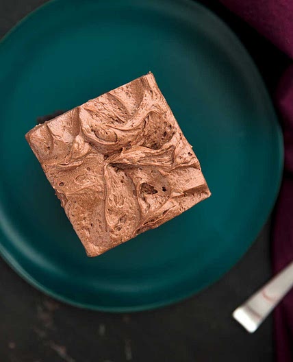 Creamy Eggless Chocolate Frosting Recipe
