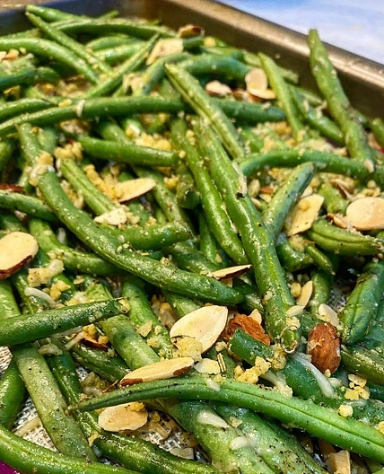 Garlic Parmesan Roasted Green Beans