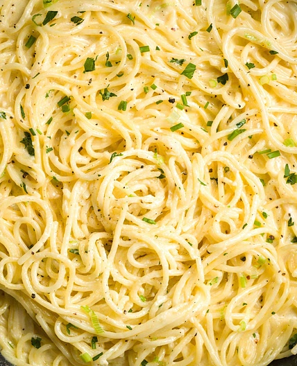 Creamy Three-Cheese Spaghetti