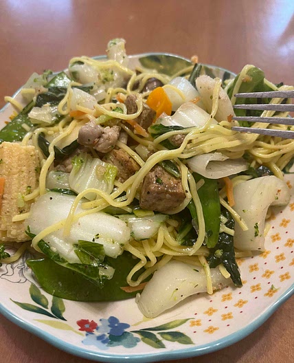 Chicken & Tofu Veggie Noodle Stir-fry 