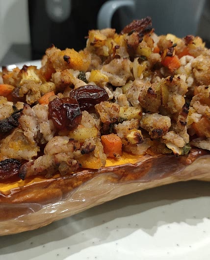 Stuffed squash with apple and sage
