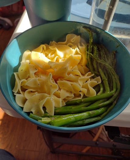Buttery noodles