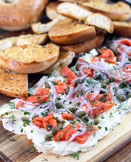 Cream Cheese Brunch Board with Garlic-Toasted Bagels