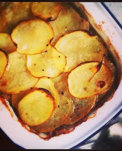 Lamb & Pea Pie With Crispy Sliced Potato Topping