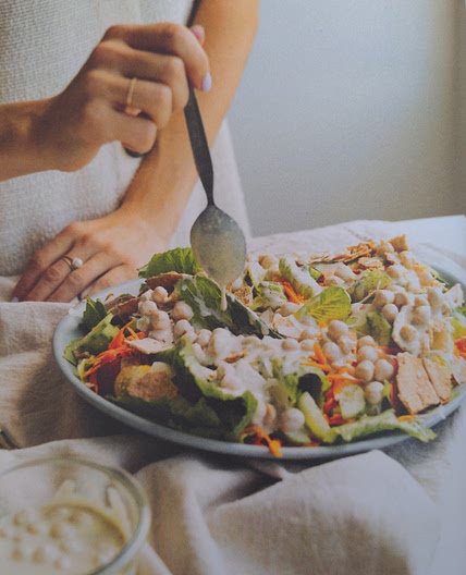 Salade de houmous décomposée