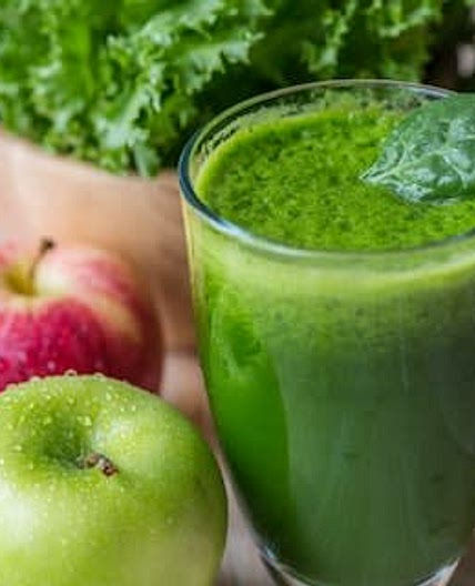 Apple/Celery Smoothie (Fat-Burning Detox)