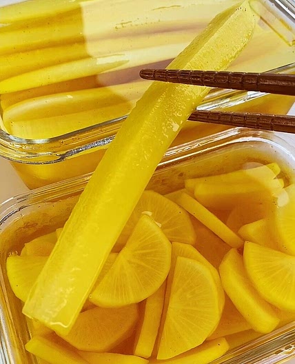 Korean Pickled Radish (Danmuji)
