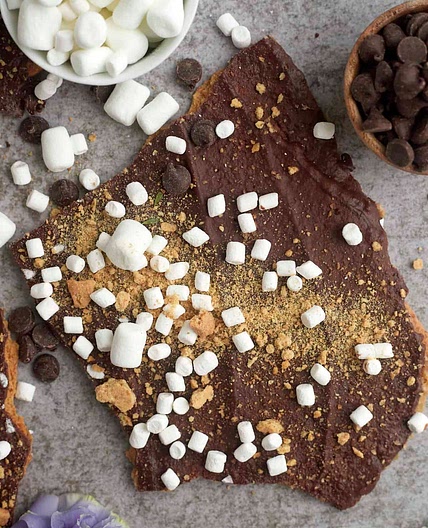 S'mores Graham Cracker Toffee Bars