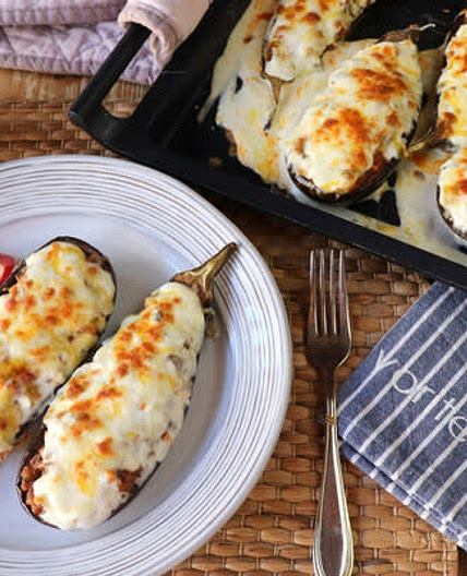Berenjenas rellenas con carne gratinadas