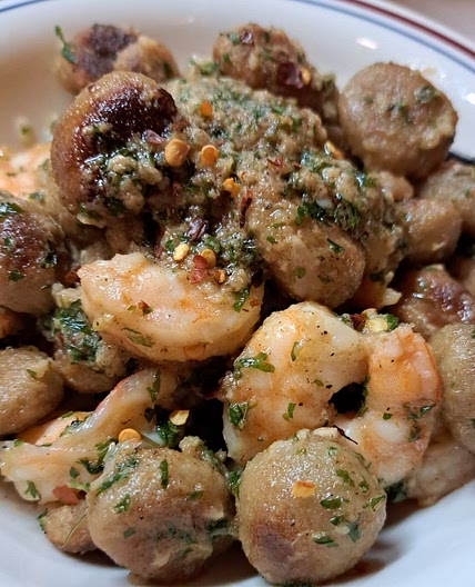 One-Pan Shrimp Scampi With Crispy Gnocchi