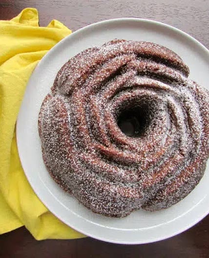 Banana Bundt cake 