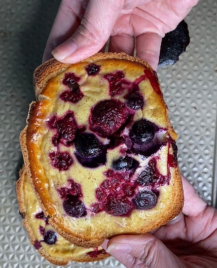 Custard Toast 