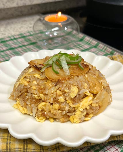 Simple Garlic Egg Fried Rice