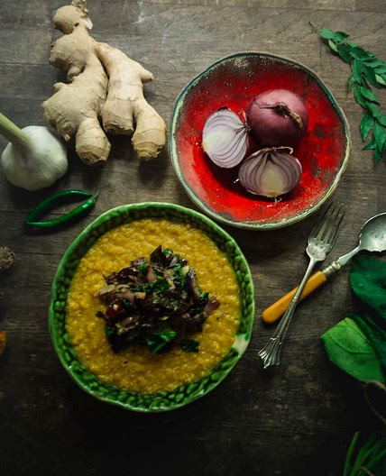 Quick and easy Sri Lankan recipe for dhal and spinach curry