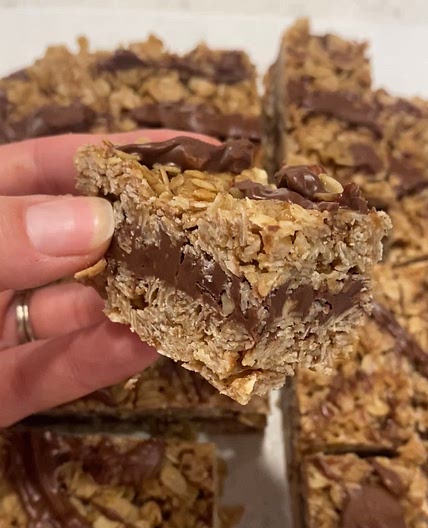 No bake chocolate peanut butter bars for