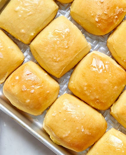 Copycat Texas Roadhouse Rolls
