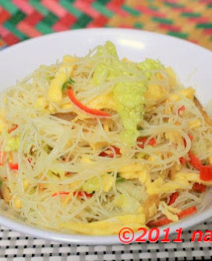 Anchovies (Ikan Bilis) Fried Mee Hoon
