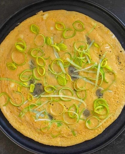 Vietnamese rice paper omelette