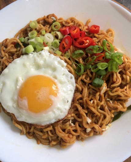 Spicy ramen with crispy fried egg